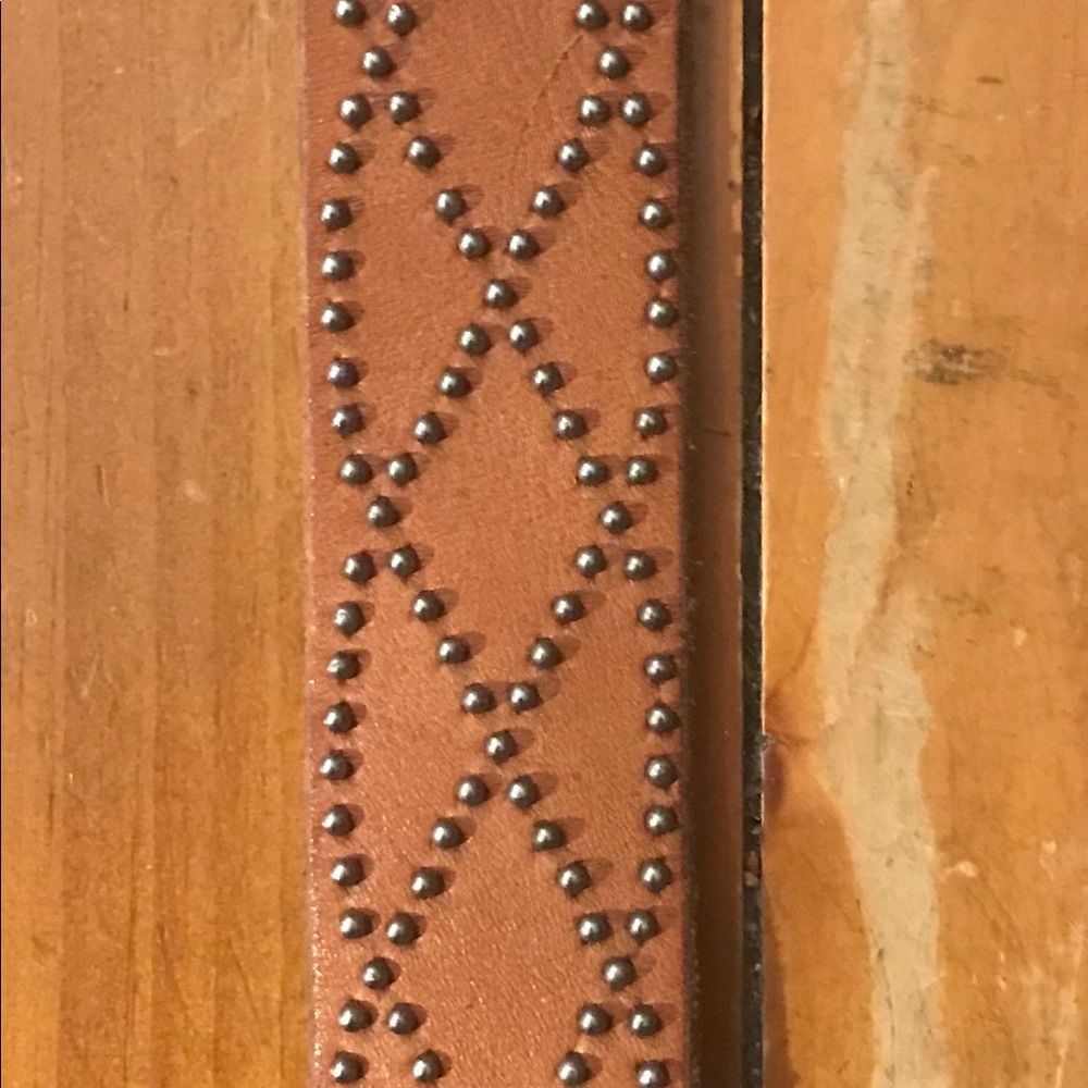 Old Navy Genuine Leather Studded M Belt - Picture 3 of 8